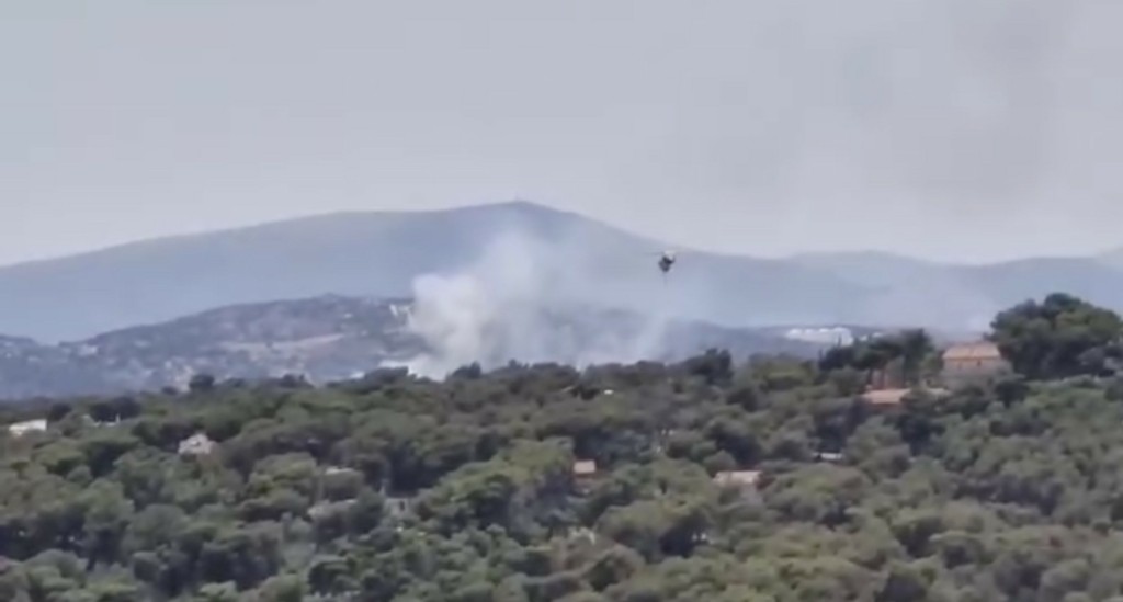 Φωτιά στη Ραφήνα – Τέθηκα άμεσα υπό έλεγχο